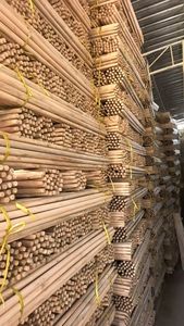 ไม้กวาดพลาสติก AG METALS สำหรับขายส่ง - ไม้กวาดแบบดันน้ำหนักเบา ทนทาน ด้ามจับพลาสติก ขนแปรงแบบมีแถบ ขนแปรงนุ่ม ขนาด 10-19 นิ้ว - Product Image 4
