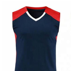 Uniforme de voleibol sublimado, transpirable, diseñado por el equipo OEM, 100% poliéster, disponible en diferentes tallas y colores. - Product Image 4