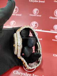 Reloj automático de lujo para hombre y mujer de estilo Hip Hop, diseño clásico, moissanita helada, diamante, banda de acero inoxidable, ventana de esfera de cristal - Product Image 4