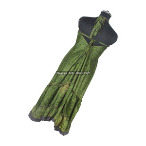 Fabricante y mayorista bohemio de ropa femenina, sari indio vintage de seda, vestido largo con cuello en V, elegante vestido de noche para damas. - Product Image 2