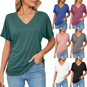 เสื้อยืดคอวีแขนสั้นผ้าฝ้ายสีทึบทรงหลวมเสื้อลำลองของผู้ชายระบายอากาศได้ดีดีไซน์แบบถัก - Product Image 5