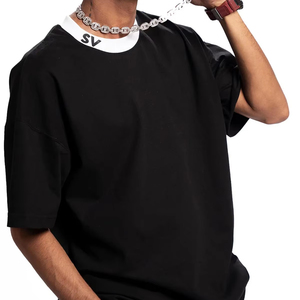 Camiseta Negra Oversize para Hombre con Cuello en Contraste y Estampado SV, Estilo Urbano, de Algodón, Ajuste Holgado, Manga Corta, Informal, Top de Verano Suave y Transpirable - Product Image 1