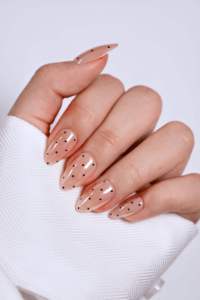 Faux ongles à presser mi-longs, 24 pièces, forme amande, finition nude avec pois dorés métalliques, usine OEM/ODM, matériau ABS durable - Product Image 6