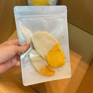 Friandises au chocolat blanc et mangue séchée du Vietnam pour coffrets cadeaux, packs de collations, plateaux de desserts et marchés de gros et de détail - Product Image 1