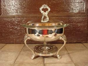 Plat à chafing de luxe de style européen en argent pour les buffets et banquets de mariage, magnifiquement conçu par KHOOSI OVERSEAS - Product Image 2