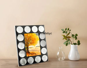 Marco de Fotos Creativo Hecho a Mano con Incrustaciones de Madreperla, Acabado Brillante, Marco de Fotos Premium de Madreperla por Tradebyd - Product Image 4