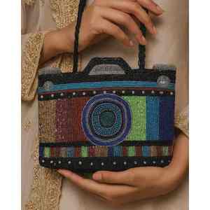 Sac à main artisanal indien de luxe, accessoire de mode décontracté pour le quotidien, avec poignée baguette en perles de verre colorées, accessoire d'art en cristal durable - Product Image 4