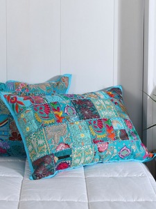 Housse de coussin brodée indienne en coton, patchwork - Product Image 3