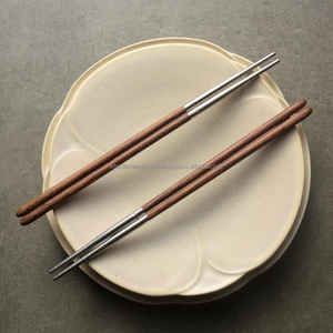 Environmentally Friendly <b>Wooden</b> Chopsticks, Smooth Texture, Splinter-Free Design Ideal for Repeated Kitchen Use - Product Image 5
