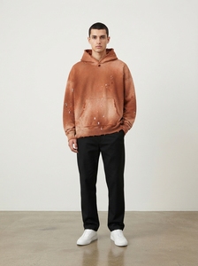 Sweat-shirt à capuche surdimensionné pour homme, orange, effet peinture vieillie, style streetwear, en molleton personnalisé, vêtement décontracté et tendance - Product Image 4