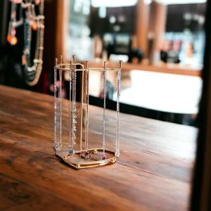 Organizador de Joyas de 3 Niveles con Soporte para Collares y Pendientes, Base Ancha, Diseño Compacto para Ahorrar Espacio - Product Image 4