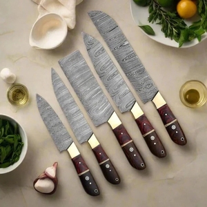Ensemble de 5 couteaux de cuisine Damas faits à la main en acier à haute teneur en carbone, couteaux de chef professionnels, fournisseur d'ensembles de couteaux de cuisine - Product Image 1