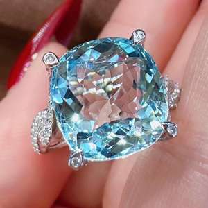 Bague artisanale Santa Maria en aquamarine, bijoux fins, cadeau de luxe pour fiançailles et mariage, pierre précieuse élégante et unique pour femme - Product Image 6