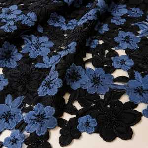 Robe de soirée empire en dentelle florale pour femme, élégante, col rond, manches classiques, broderie premium, longueur ras du sol, en crêpe, pour mariage - Product Image 3