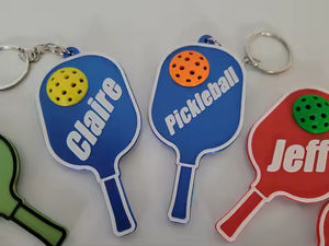 Porte-clés en caoutchouc durable en forme de balle de pickleball, logo personnalisé, taille sur mesure, OEM, vente en gros - Product Image 6