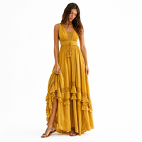 Robe longue décontractée bohème pour femme OEM/ODM, personnalisable avec étiquette privée, à volants superposés et bordure en dentelle, idéale pour les vacances d'été à la plage ou en station balnéaire, coupe trapèze.