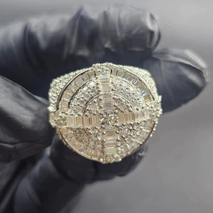 Anillo de Moissanita de Lujo con Corte Esmeralda, Certificado IGI, Chapado en Oro de 14K, Plata de Ley 925, Estilo Championship Iced Out VVS - Product Image 4