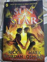 El Sol y la Estrella de Rick Riordan, Libro de Bolsillo en Inglés de Alta Calidad, Fantasía para Adultos, 480 Páginas