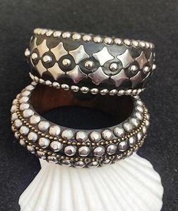 กำไลข้อมือไม้หรูหรา งานแฮนด์เมด สลักลายโลหะตามสั่ง สำหรับผู้หญิง งานฝีมือไม้แบบอินเดียคลาสสิก อุตะร์ - Product Image 2