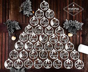 Adorno Navideño de Madera Circular Cortado con Láser, Decoración Personalizada con Nombre, Decoración Navideña para el Hogar - Product Image 6