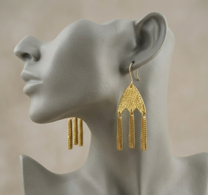 Pendientes Colgantes Abstractos de Latón Hechos a Mano para Mujer Cristiana, con Borlas de Cadena de Concha de Huevo Rota y Acabado Chapado en Oro, Ideales para Fiestas - Product Image 2