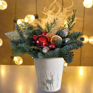 Jardinière moderne et unique en métal gaufré en fer avec poignée en corde et entièrement personnalisée. - Product Image 5