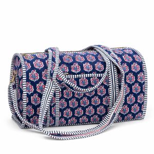 Bolsa de Viaje Deportiva Táctica de Lujo, Hecha a Mano, con Estampado Floral Azul, de Algodón Resistente y Ecológico, con Cierre y Gran Capacidad - Product Image 1