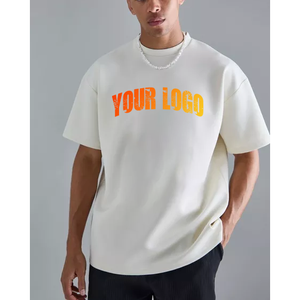 Camiseta Corta de Algodón 100% de 220 g/m² con Estampado Puff, Hombros Caídos, Estilo Oversize, con Gráficos Serigrafiados para Hombre - Product Image 4