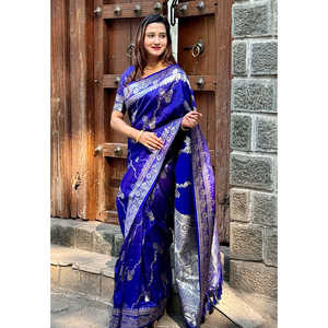 Sari en soie douce tissé Zari de Banarasi violet Elite Weaves, robes de soirée élégantes - Product Image 4