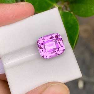 Kunzite naturelle rose, taille coussin, pierre précieuse facettée de qualité supérieure pour la fabrication de bijoux - Product Image 1