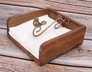 Porta servilletas cuadrado decorativo de madera con pájaro en barra de metal, accesorio perfecto para la mesa de cocina, tamaño mediano. - Product Image 1