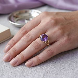 Anillo Clásico para Mujer de Plata de Ley 925 con Baño de Oro de 14K y Amatista Engastada en Canal, para Bodas, Gemvanity - Product Image 4