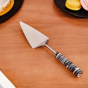 Statement Piece Dessert Server with High Shine Stainless Steel Finish for Luxury Table <b>Settings</b> - Product Image 4