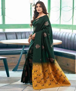 Sari de Seda Verde con Borde Dorado, Tradicional Indio para Bodas, para Mujer, Largo hasta el Suelo, Corte Regular, Estilo Banarasi - Product Image 2
