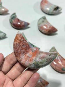 Pierre précieuse polie en jaspe licorne sculpté en forme de lune, cristal de guérison naturel Feng Shui, objet de collection, vente en gros - Product Image 3