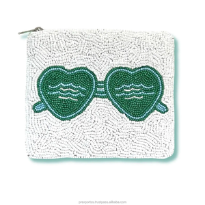 Monedero Pequeño con Cuentas y Cierre de Cremallera, Bordado a Mano con Patrón 'Kiss Me' en Verde y Blanco, Estilo Creativo Unisex - Product Image 3