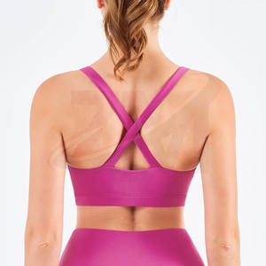 Conjuntos de yoga de lujo color rosa para mujer, para gimnasio, fitness y entrenamiento, top corto sin mangas con logo de yoga bordado. - Product Image 2