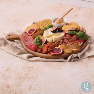 Tabla Redonda de Acacia para Servir Queso con Accesorios - Regalos para el Hogar Nuevo, Despedida de Soltera y Boda - Product Image 2