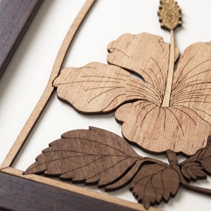 Arte Mural Decorativo Moderno Multifuncional con Marco de Madera, Panel con Incrustaciones Florales Cortadas con Láser en Madera Natural Premium - Product Image 3
