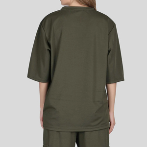 เสื้อยืดผู้หญิงไซส์ใหญ่ พิมพ์ลายโลโก้ตามสั่ง ผ้าฝ้าย 100% ระบายอากาศได้ดี สวมใส่สบาย สไตล์สตรีทแวร์ สำหรับฤดูร้อน ทรงโอเวอร์ไซส์ รับผลิตแบบ OEM - Product Image 3