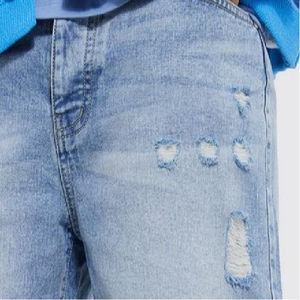 Short en jean pour homme de qualité supérieure, respirant, style déchiré, avec poches latérales, idéal pour le fitness et les activités de plein air, vente en gros - Product Image 4