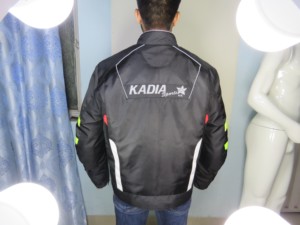 เสื้อแจ็คเก็ตขี่มอเตอร์ไซค์พิมพ์โลโก้ตามสั่ง กันน้ำ กันลม ไซส์ใหญ่ คุณภาพสูง สำหรับการผจญภัย ทนไฟ - Product Image 5