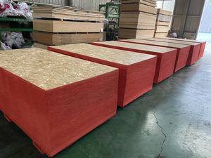 <span class=keywords><strong>Prix</strong></span> usine directement vente <span class=keywords><strong>OSB</strong></span> OSB3 <span class=keywords><strong>panneau</strong></span> de bois 1220*2440mm 15mm pour la construction maison en bois - Product Image 2