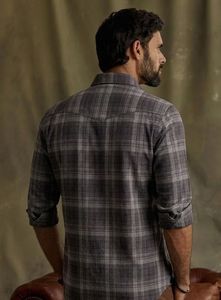 Chemise habillée d'été Enovate pour homme, violet prune, à carreaux, 100 % coton, double boutonnage, manches longues, col rabattu, style décontracté chic - Product Image 3