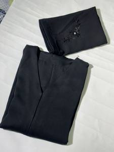 Abaya noire pour femmes musulmanes, robe longue à manches longues, ample, unie, formelle, pour tous les jours - Product Image 2