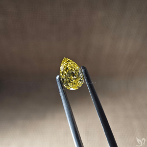 Diamant de laboratoire jaune taille poire 0,24 carat, pierre libre pour la fabrication de bagues, pendentifs et bijoux fins - Product Image 2