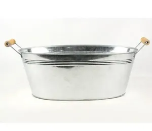 Ensemble de mini-jardinières galvanisées, idéales pour offrir en cadeau aux passionnés de jardinage, pour de petites compositions florales ou des plantes succulentes d'intérieur. - Product Image 4