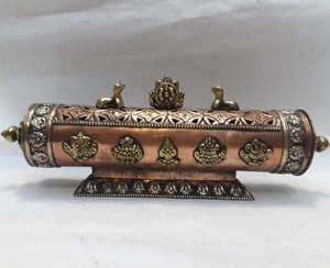 Nouvel Arrivage : Ensemble de Mantras Auspicieux, Brûleurs d'Encens Tibétains en Cuivre avec Boîte, Bois de Santal Longue Durée, Pour Toutes Saisons - Product Image 1
