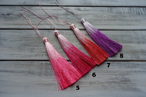 Frange à pompons rouge sur mesure avec perles, soyeuse et colorée, de haute qualité, à prix abordable - Product Image 3