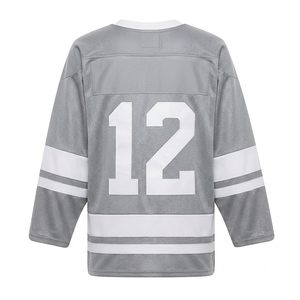 Jersey de Hockey sobre Hielo Gris Personalizado al por Mayor, Profesional y Deportivo, con Franja Blanca, Diseño Impreso, Nombre y Logotipo del Equipo Personalizados - Product Image 2